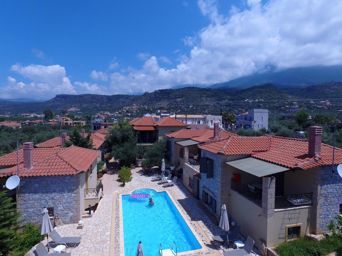 Finikes Apartments Stoúpa Dış mekan fotoğraf