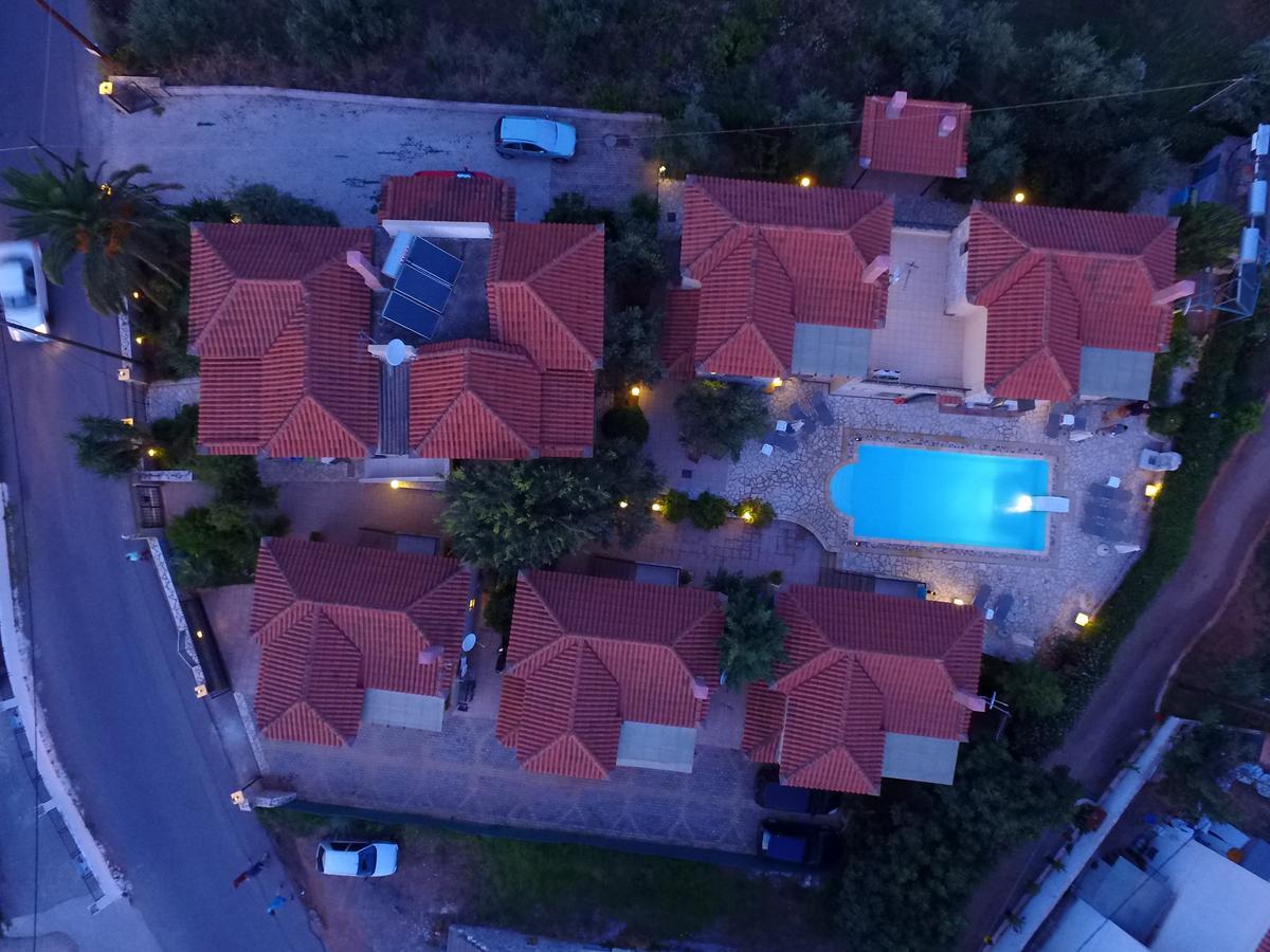 Finikes Apartments Stoúpa Dış mekan fotoğraf