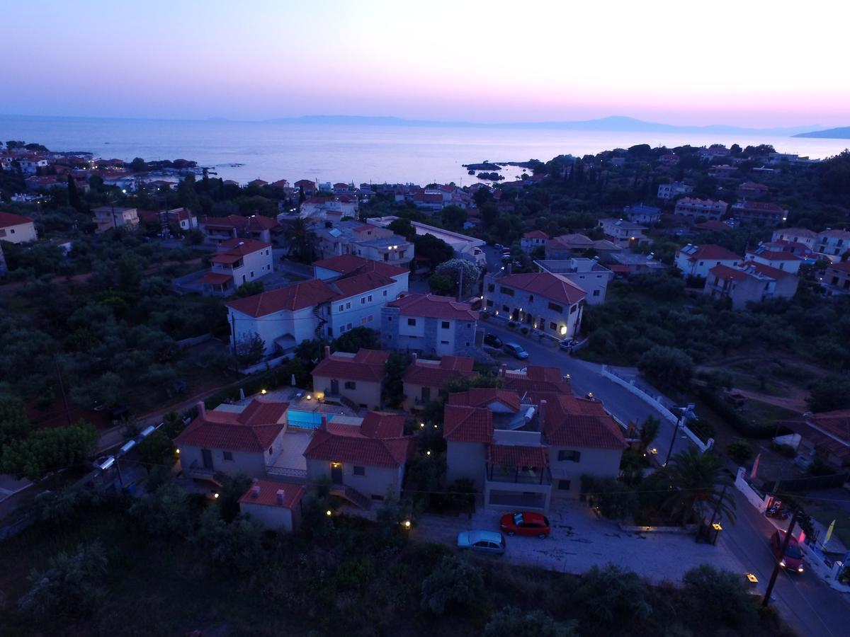 Finikes Apartments Stoúpa Dış mekan fotoğraf