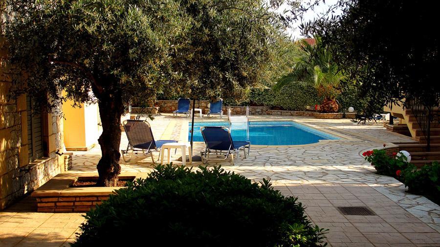 Finikes Apartments Stoúpa Dış mekan fotoğraf