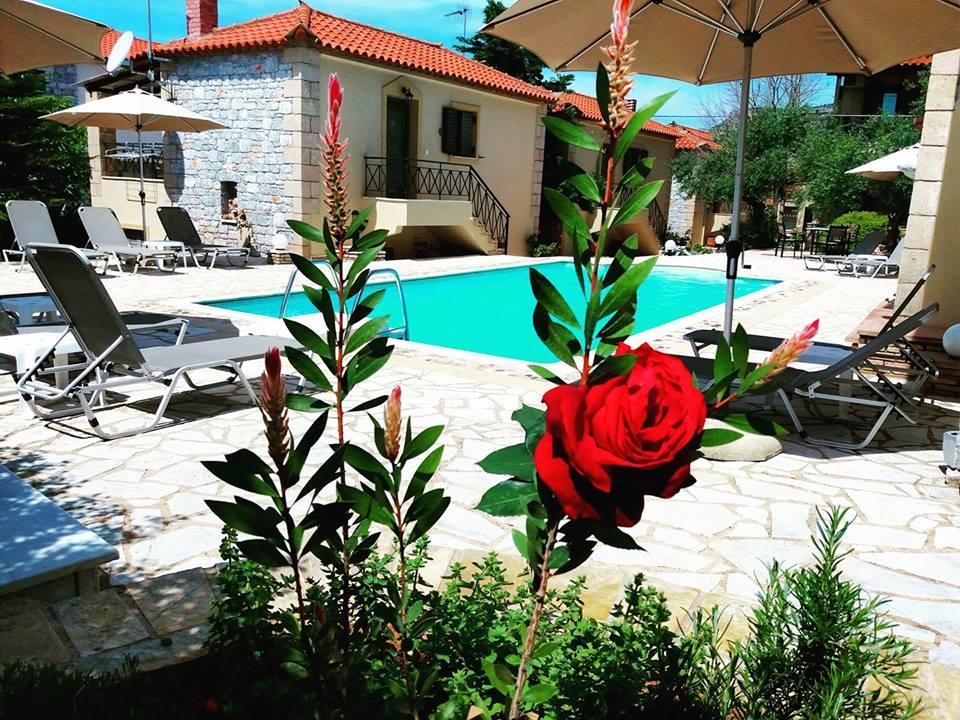 Finikes Apartments Stoúpa Dış mekan fotoğraf